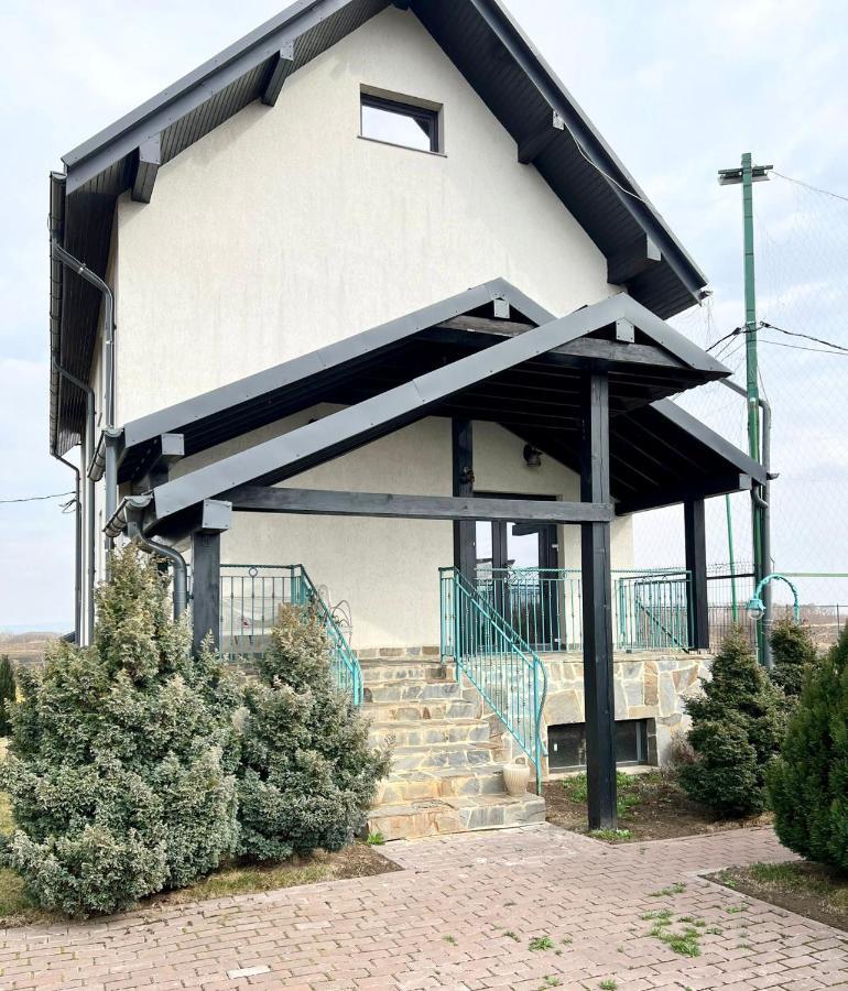 Apartmán Green Oasis Stolniceni-Prajescu Exteriér fotografie