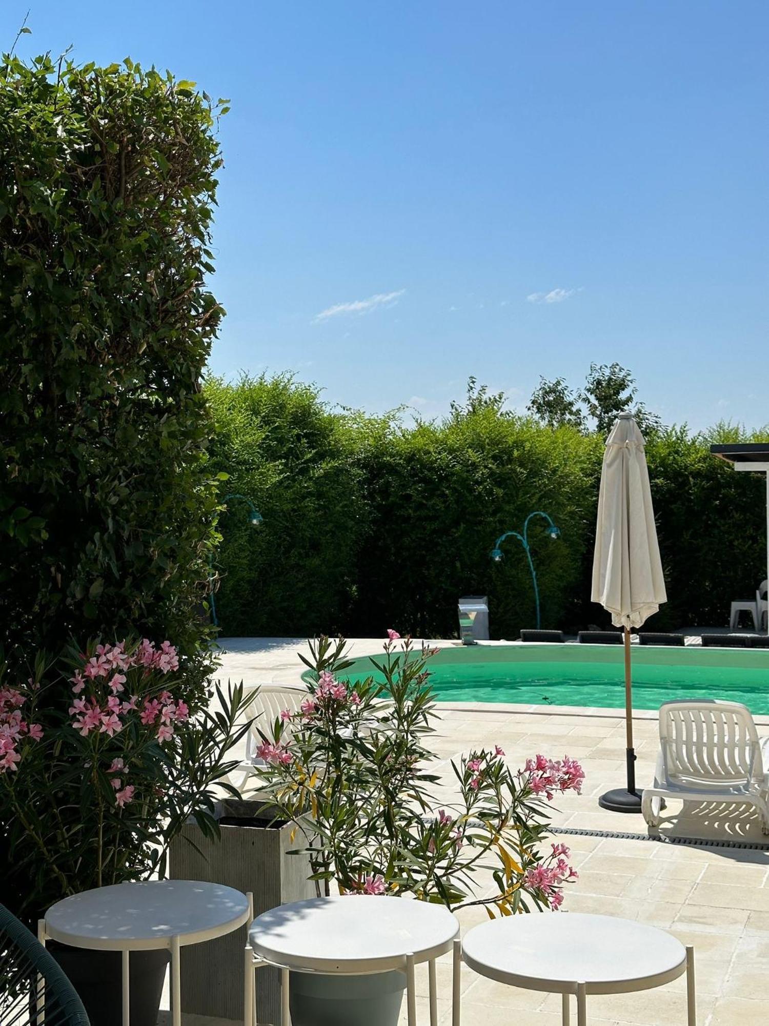 Apartmán Green Oasis Stolniceni-Prajescu Exteriér fotografie